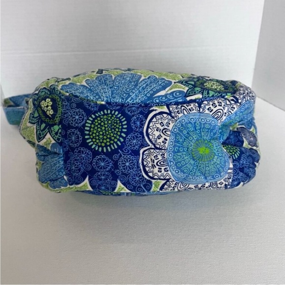 VERA BRADLEY CROSSBODY BAG - Picture 6 of 7